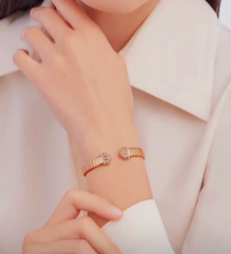 Bv1g*ai bracelets